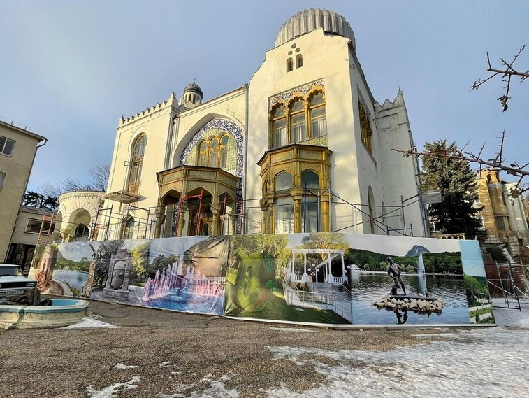 В Железноводске приступили к внешней отделке Дворца эмира Бухарского смотреть онлайн