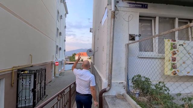 Самая НЕДОРОГАЯ КВАРТИРА с ремонтом и видом НА МОРЕ в Геленджике || Очень ГОРЯЧЕЕ предложение!