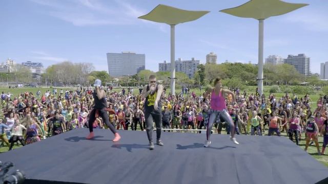 New Choreography To Reggaeton Jam 'Hipnotizame' смотреть онлайн