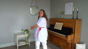 Супер упражнение для королевской осанки! Упражнение на спину