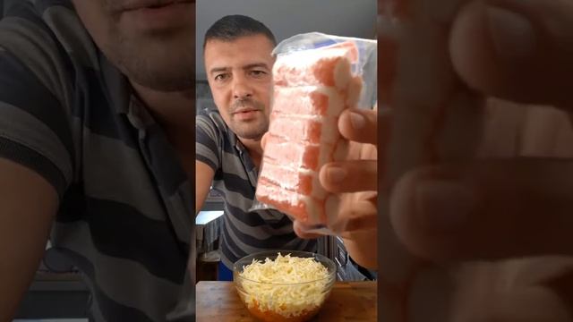 Бомбезный салат,из простых продуктов и без ножа?