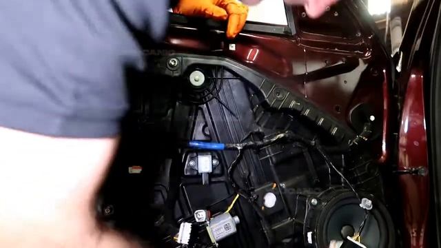 2015-2020 Kia Optima Remove and Reinstall Window Regulator смотреть онлайн