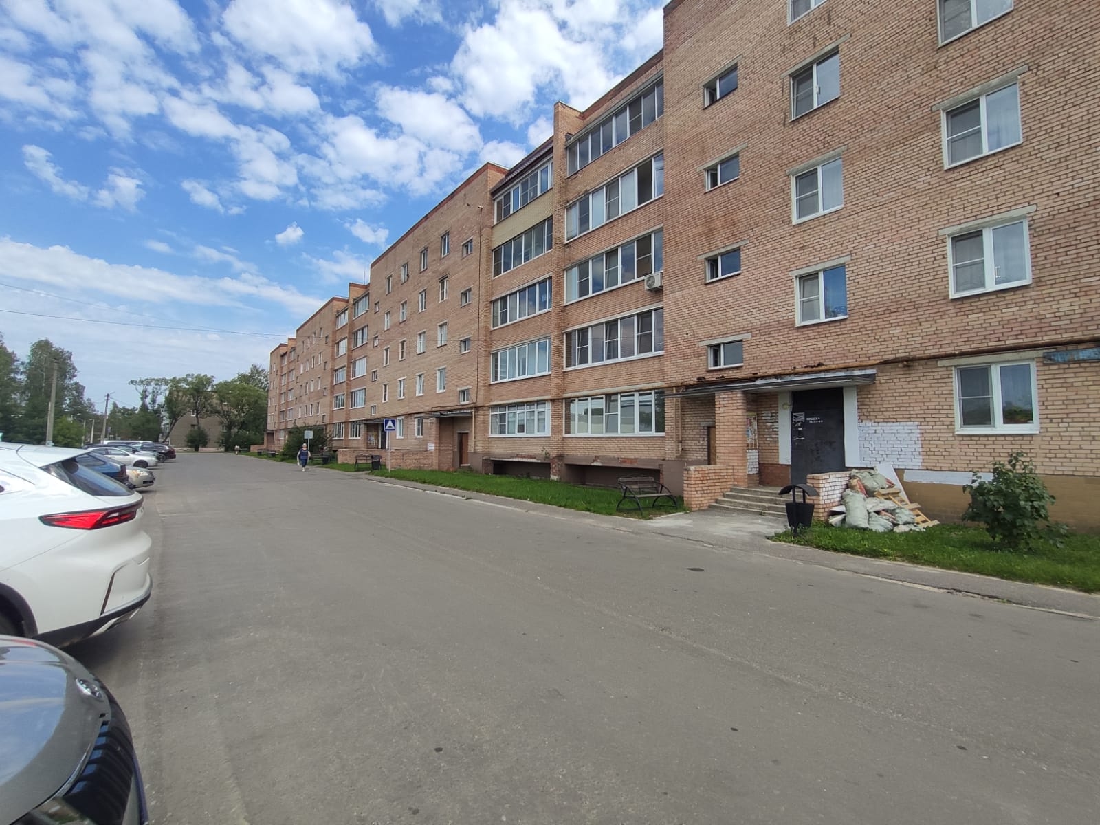 Цена 1 млн.900 т.р.Тел.89670417524. Продам 1 к.кв в г.Рошаль Московская обасть.Мат.капитал,ипотека