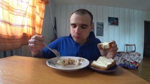 МУКБАНГ/ИТИНГ ЯЙЦА ВАРЕНЫЕ/КЕТЧУП и МАЙОНЕЗ/ БУТЕБРОДЫ-ХЛЕБ с МАСЛОМ/ ОБЖОР ЕДА/УЖИН/MUKBANG/EATING