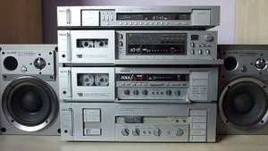 AKAI '83 Hi-Fi system demo, now with AKAI GX-F71