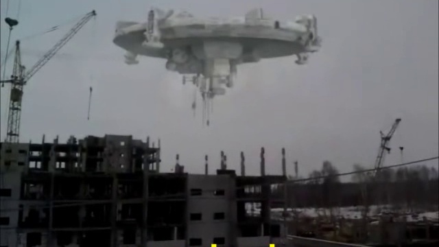 Инопланетяне помогают строить дома. смотреть онлайн