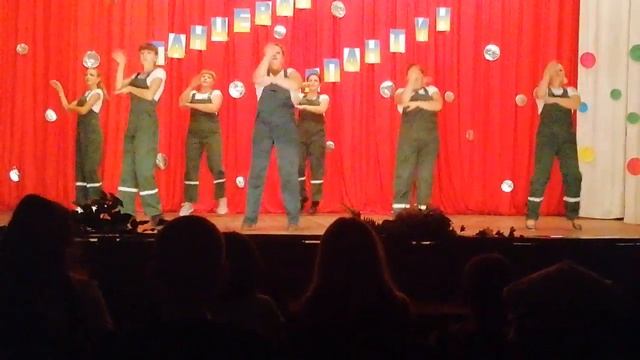 Комбинезоны. Ассорти смотреть онлайн