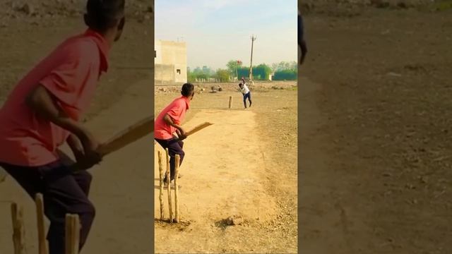 Unique action | Village Cricket | Clever bowling #cricgames #trending #cricket #tenniscricket