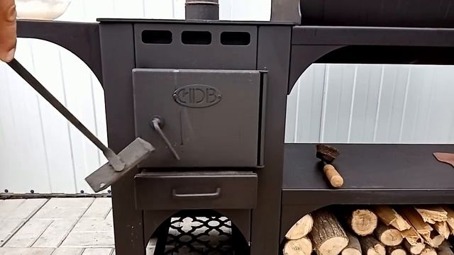 ГОВЯЖЬЯ НОГА В СМОКЕР-ГРИЛЕ ОТ МАНГАЛДВ смотреть онлайн