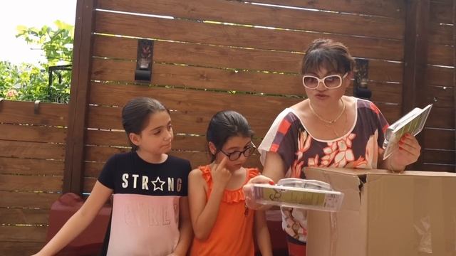 НЕ Потерянные посылки/ Распаковка Посылки с Неизвестным Товаром#жизньвгермании #семейныйвлог