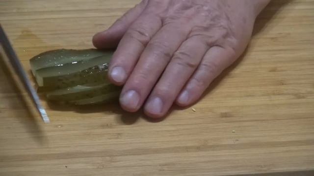 Салат из говяжего сердца. Новогодний рецепт.. Питательный и полезный салат. Салат на Новый год. смотреть онлайн