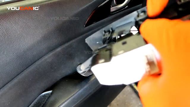 2014-2018 Mazda 3 Window Switch Replacement смотреть онлайн