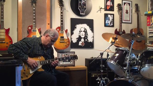 Fender Blues Junior 2x12 Bill M Mods смотреть онлайн