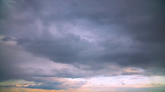 Небо [футаж] [Облака серые Лето День] 4k смотреть онлайн