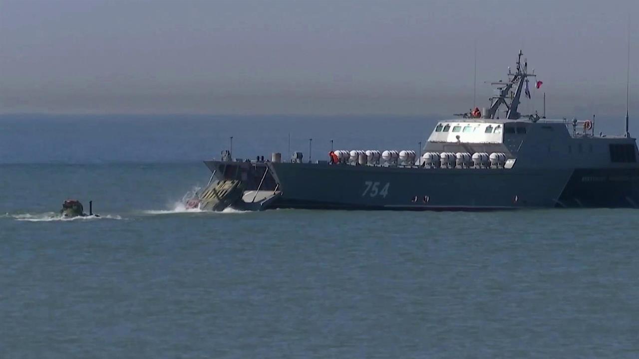 По всей России отмечают День морской пехоты