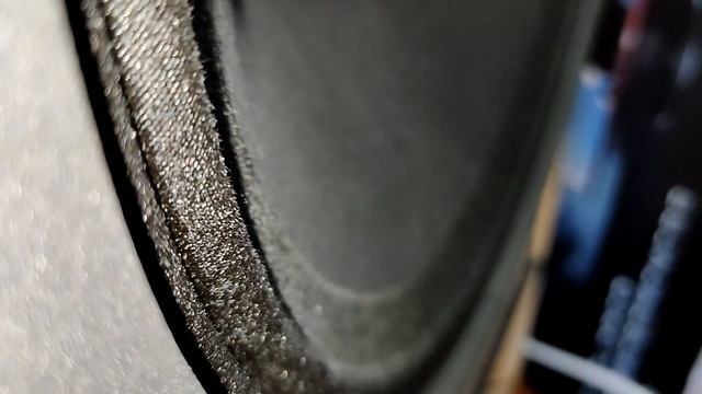 18 дюймовый эстрадный саб на низких треках. смотреть онлайн