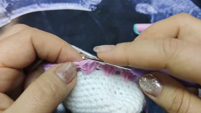 Вяжем мешочек для подарка крючком. Для начинающих смотреть онлайн