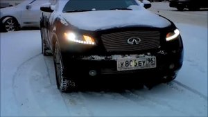 Infiniti FX35. Светодиодный тюнинг фар DRL AudiStyle