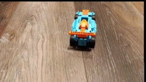 как сделать спорткар из Lego собираю