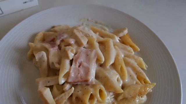 Ready Meal Reviews: Tesco Chicken and Bacon Pasta Bake смотреть онлайн