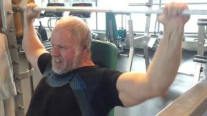Анатолий Осипов, 68 лет. Тренировка. Жим из-за головы 60 кг