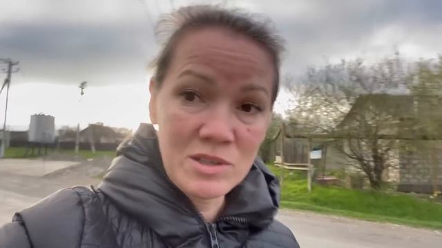 Все идет по плану/ Знаменитое место в Анапе/ Кошка окатилась/ Как живем смотрите смотреть онлайн