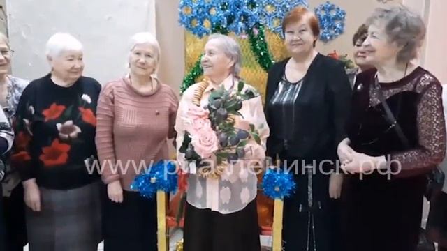 Юбилей активистки группы скандинавской ходьбы «Вдохновение» смотреть онлайн