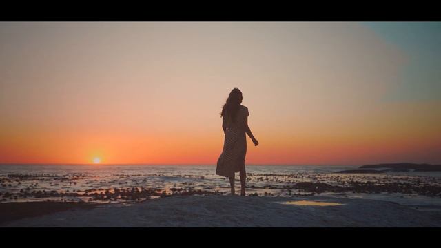 Евгений Евтушенко «Женщина — особенное море» смотреть онлайн