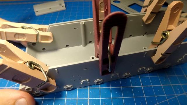 KV-2 1/35 Trumpeter! Советский тяжелый ТАНК КВ-2. Сборка модели