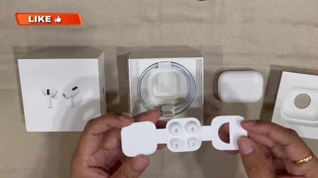 Unboxing AirPods Pro with MagSafe charging case смотреть онлайн
