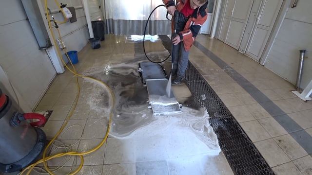 Camry 50. 14г.в. 190000км. Мойка радиаторов с взвешиванием. смотреть онлайн