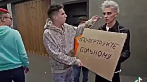 /я убью всех тех кто посмел тебя касаться\Глент и Влад