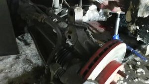 Одна із причин стуку в передній підвісці Шевроле Лачетти