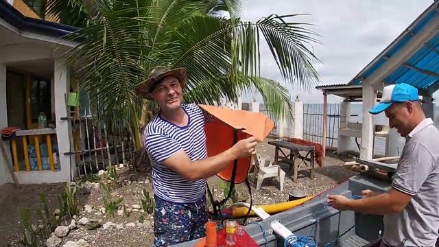 Филиппинские зубастые рыбы / Юбка для русалки / Чему в мопеде пришёл карачун смотреть онлайн