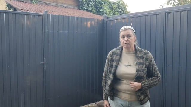 Видеоотзыв о заборе из профнастила