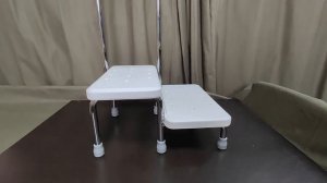 Лесенка для ванной с поручнем опорой