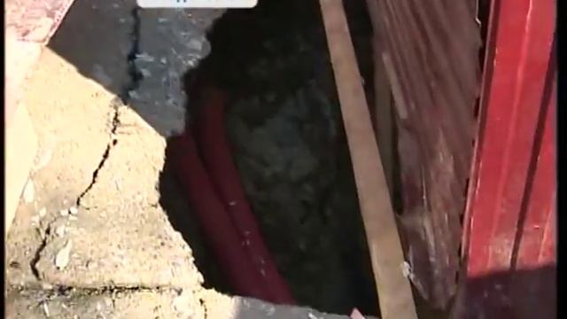 Вырытый котлован и стройка пугают жителей исторического центра Владивостока смотреть онлайн