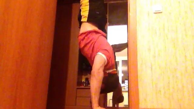 Отжимания на руках вниз головой смотреть онлайн