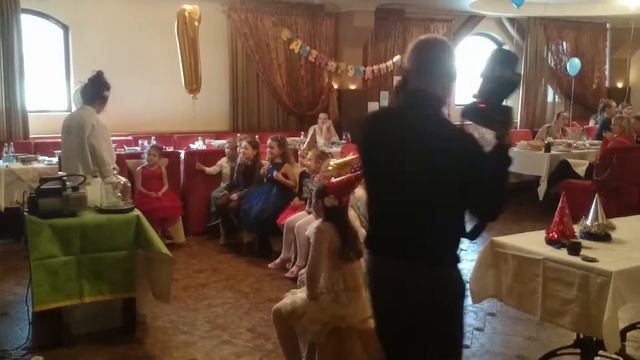 Хорошая работа аниматора в ресторане