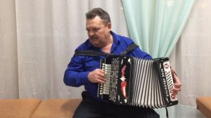 Уральский гармонист Иван Белозеров с песней В.Белкина Пустите гармонь к микрофону
