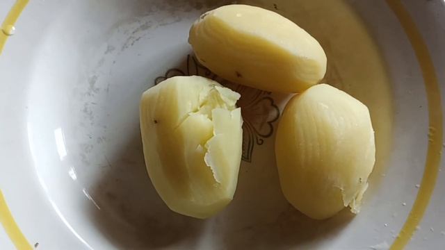 Вкусный и полезный суп из брокколи с лисичками.