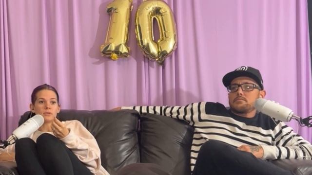 Ep. 10 | NEW INVENTIONS & BUSINESSES WHEN WE WERE 10! | 11.11 Podcast with The Casper's смотреть онлайн