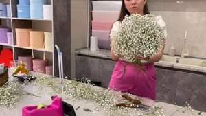Свадебный букет из гипсофилы