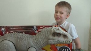 Устин и ДИНОЗАВРЫ в МИРЕ ЮРСКОГО ПЕРИОДА: ИНДОМИНУС РЕКС!Динозавр Mattel Индоминус Рекс со звуком.