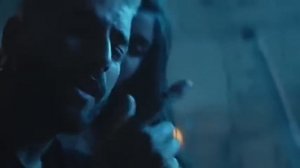 Maluma - Hawai De Vacaciones [Official Music Video]