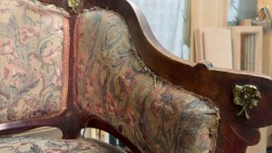 "Сериал" о реставрации антикварного кресла "бержер" в STUDIO 2311. Вступление