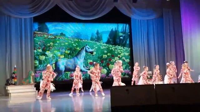 Молодая лошадь смотреть онлайн