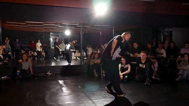 Домашние батлы | Hip-Hop Pro 1x1 final | Оля Гаджиева и Андрей Курбатов смотреть онлайн