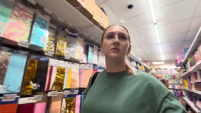 VLOG | ПРОВОЖУ ВРЕМЯ С СЕСТРОЙ | ГОТОВЛЮ ТРУБОЧКИ СО СГУЩЕНКОЙ смотреть онлайн