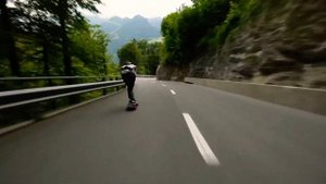 ТРЮКИ НА СКЕЙТЕ RAW RUN- LONGBOARD- КРУТОЙ СПУСК СО СКЕЙТА